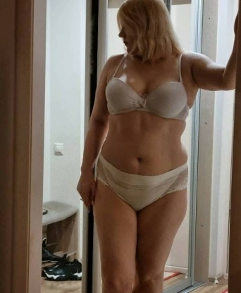 Оксана, 38 лет, 4 размер груди